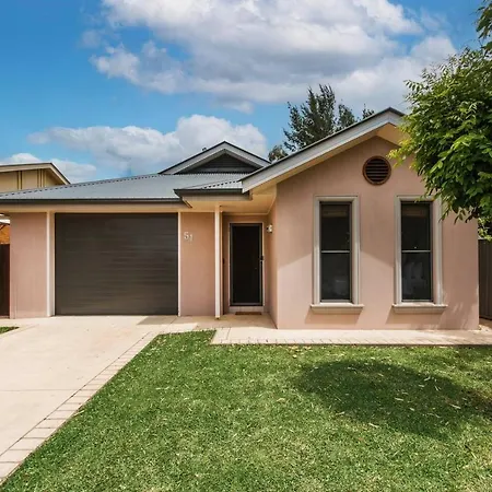 Gladstone Blush - A Heart Of Mudgee Group Getaway Villa Exterior photo