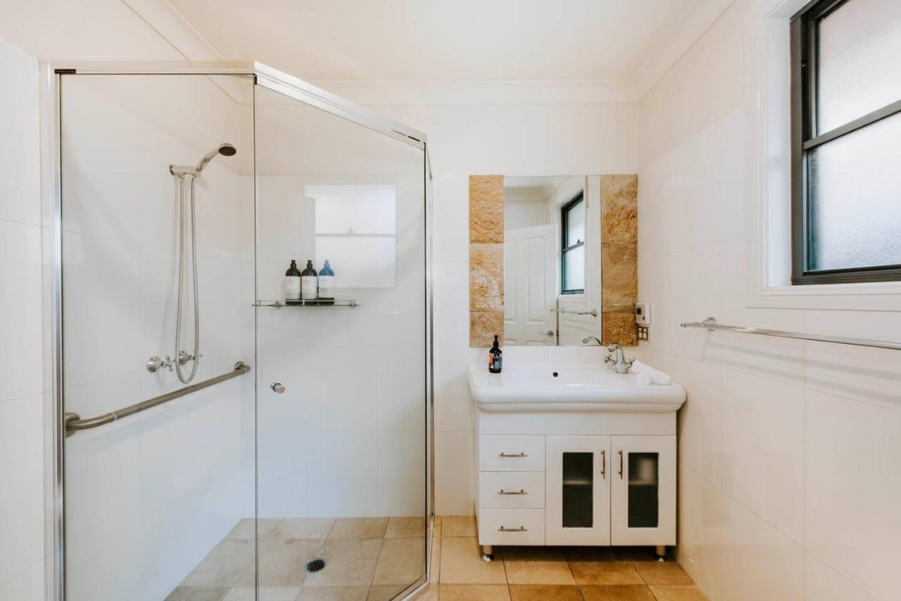 Holiday home Gladstone Blush - A Heart Of Group Getaway *
