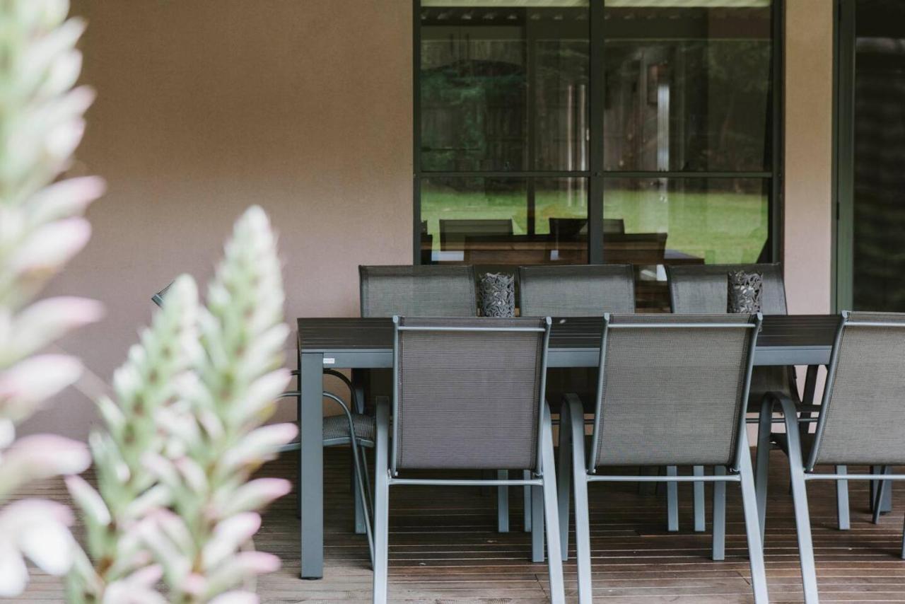 Gladstone Blush - A Heart Of Group Getaway Holiday home